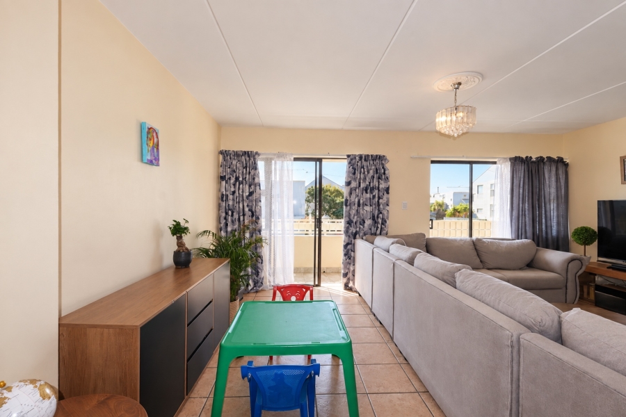 2 Bedroom Property for Sale in Parklands Western Cape